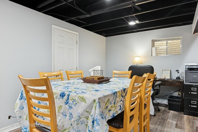 1981 White Oak Dr, Algonquin, IL 60102 - dining space featuring wood finished floors and a desk