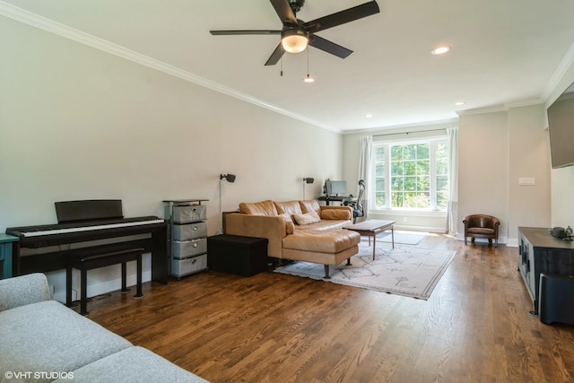 2617 Thayer St, Evanston, IL 60201 - living room featuring wood finished floors, a ceiling fan, ornamental molding, and recessed lighting