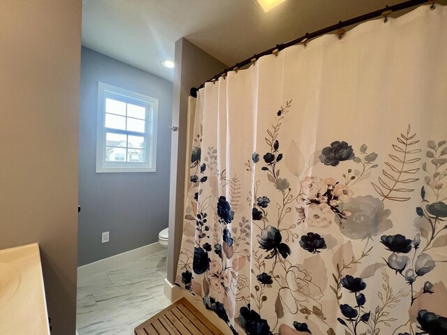 1313 W Ridge Ln, Champaign, IL 61822 - bathroom with marble finish flooring, curtained shower, vanity, and recessed lighting