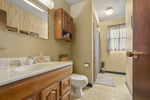 20048 Orchard Ave, Lynwood, IL 60411 - bathroom featuring vanity, toilet, baseboards, and curtained shower