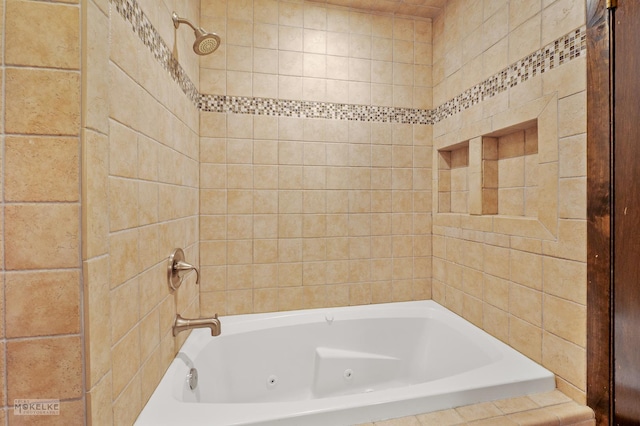337 George St, Sycamore, IL 60178 - full bath with a combined bath / shower with jetted tub