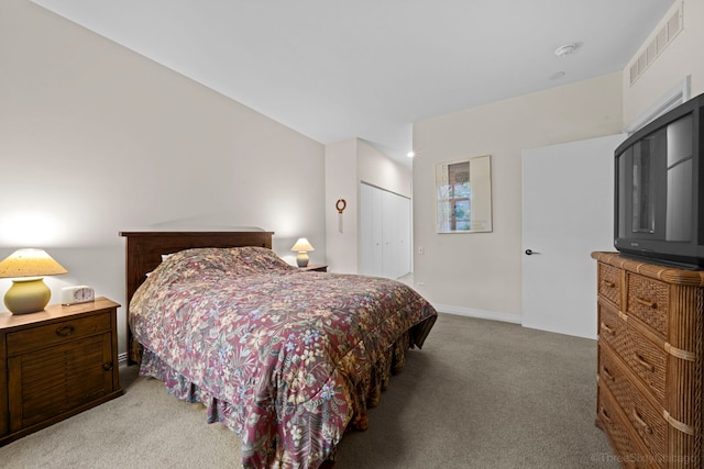 333 N Jefferson St Unit 307, Chicago, IL 60661 - bedroom with light colored carpet and a closet