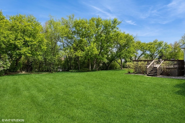 321 Greens View Dr, Algonquin, IL 60102 - view of green lawn with a deck