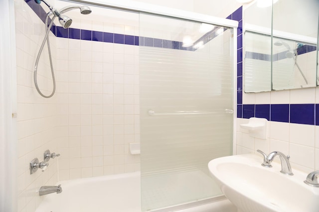 7631 N Eastlake Ter Unit 2C, Chicago, IL 60626 - bathroom with a sink and combined bath / shower with glass door