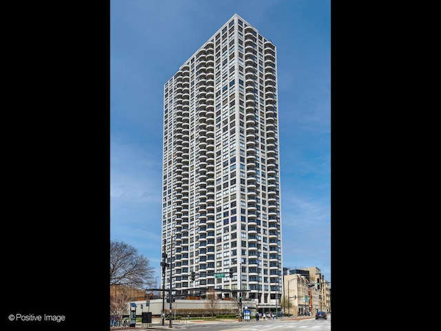 2020 N Lincoln Park W Unit 30L, Chicago, IL 60614 - view of property