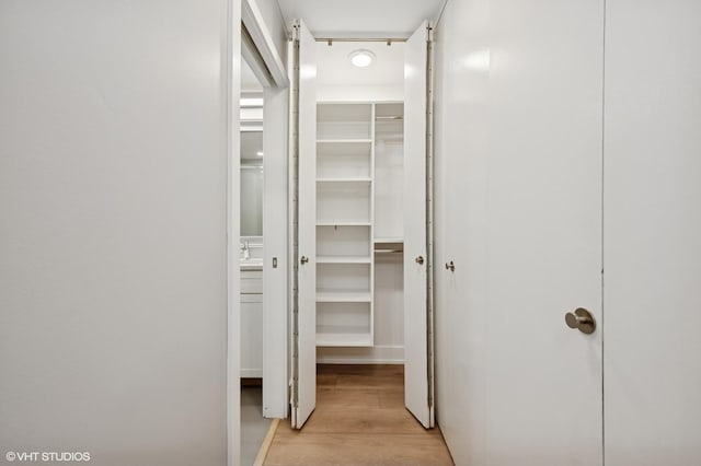 2020 N Lincoln Park W Unit 30L, Chicago, IL 60614 - view of closet