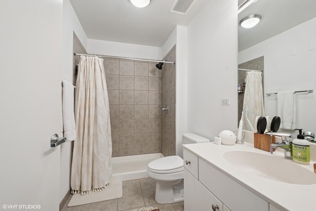235 W Van Buren St Unit 3419, Chicago, IL 60607 - bathroom with vanity, tile patterned floors, and tiled shower