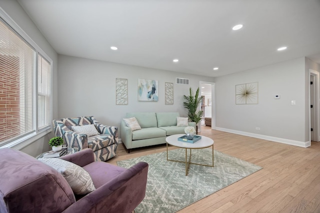 791 N Michigan St, Elmhurst, IL 60126 - living room with light wood-style floors, recessed lighting, and baseboards