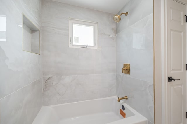 791 N Michigan St, Elmhurst, IL 60126 - full bathroom featuring bathing tub / shower combination