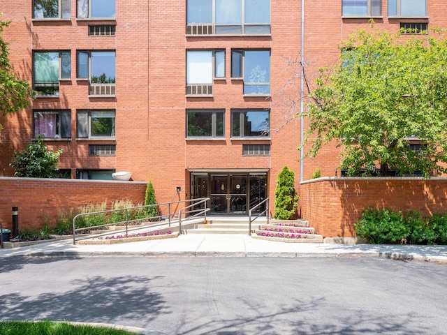1143 S Plymouth Ct Unit 407, Chicago, IL 60605 - photo 2