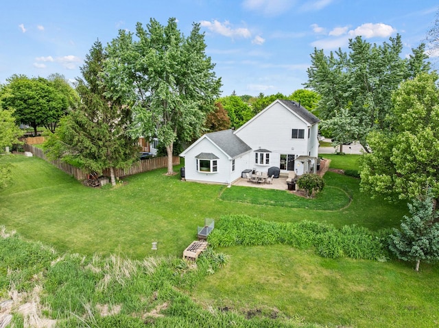 7 Farmington Ct, Lake In The Hills, IL 60156 - rear view of property featuring a patio area and view of wooded area