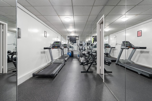 33 E Cedar St Unit 6B, Chicago, IL 60611 - exercise room with baseboards and a drop ceiling