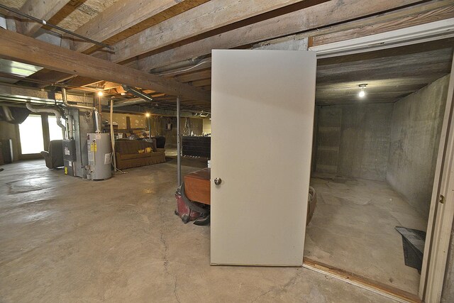 2098 N 15th Rd, Streator, IL 61364 - below grade area with water heater