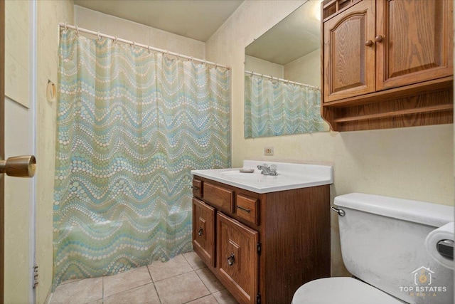 3604 Owl Dr, Rolling Meadows, IL 60008 - full bathroom with vanity, tile patterned flooring, and a shower with curtain