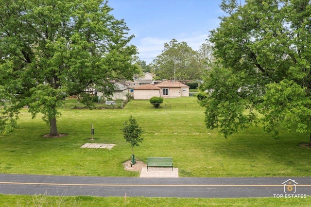 3604 Owl Dr, Rolling Meadows, IL 60008 - view of green lawn