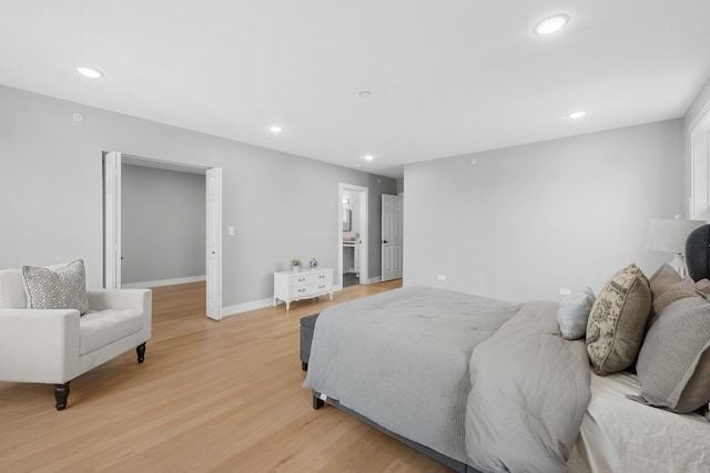 4113 Eberly Ave, Brookfield, IL 60513 - bedroom with light wood-style flooring, recessed lighting, and baseboards