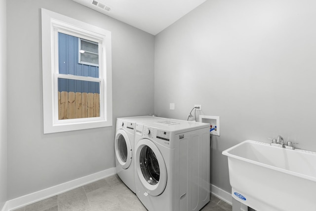 4113 Eberly Ave, Brookfield, IL 60513 - laundry room with independent washer and dryer and baseboards