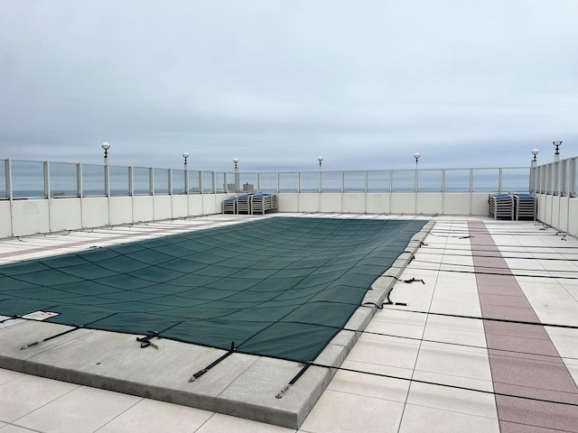 2626 N Lakeview Ave Unit 1509, Chicago, IL 60614 - view of swimming pool