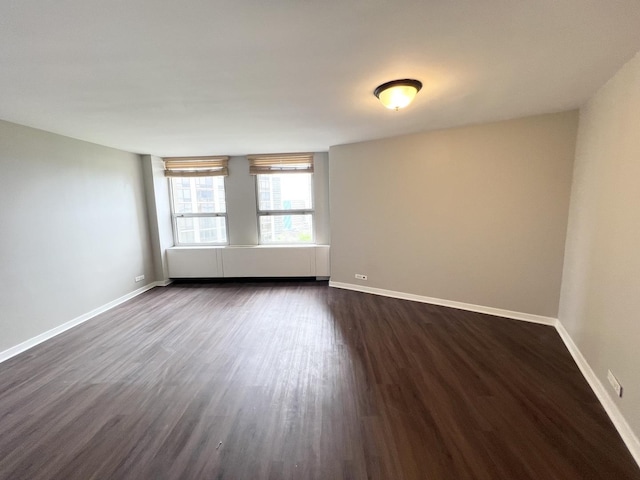 2626 N Lakeview Ave Unit 1509, Chicago, IL 60614 - unfurnished room featuring dark wood finished floors and baseboards