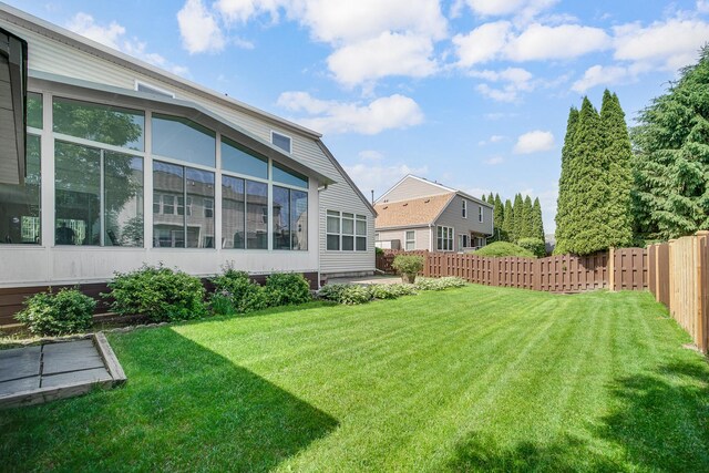 2802 Forestview Dr, Carpentersville, IL 60110 - view of yard