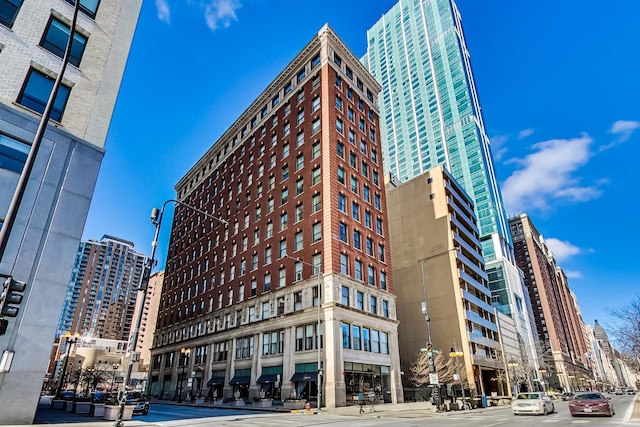 888 S Michigan Ave Unit 601, Chicago, IL 60605 - view of building exterior with a view of city