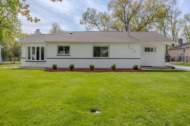 620 Ashland St, Hoffman Estates, IL 60169 - view of front facade with a chimney