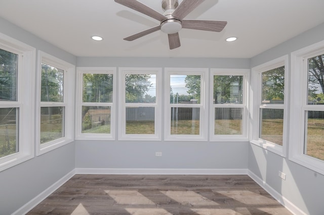 620 Ashland St, Hoffman Estates, IL 60169 - unfurnished sunroom with plenty of natural light, wood finished floors, recessed lighting, and baseboards