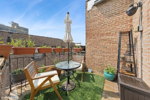 1114 W Pratt Blvd Unit 3S, Chicago, IL 60626 - view of balcony