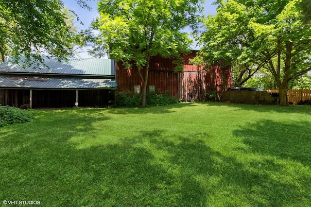 100 E Miller Ave, Hinckley, IL 60520 - view of yard with an outdoor structure