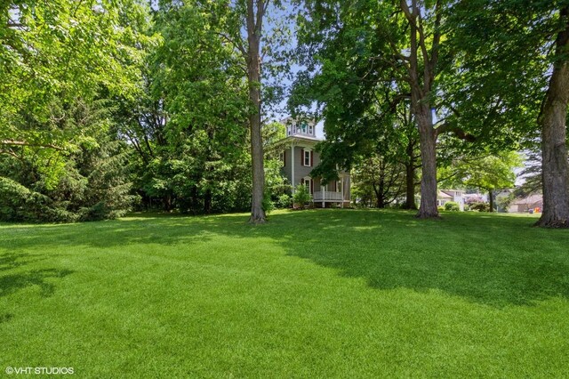 100 E Miller Ave, Hinckley, IL 60520 - view of green lawn