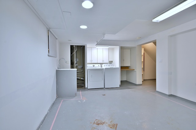 9044 N Clifton Ave, Niles, IL 60714 - basement featuring washing machine and dryer, a sink, recessed lighting, and baseboards