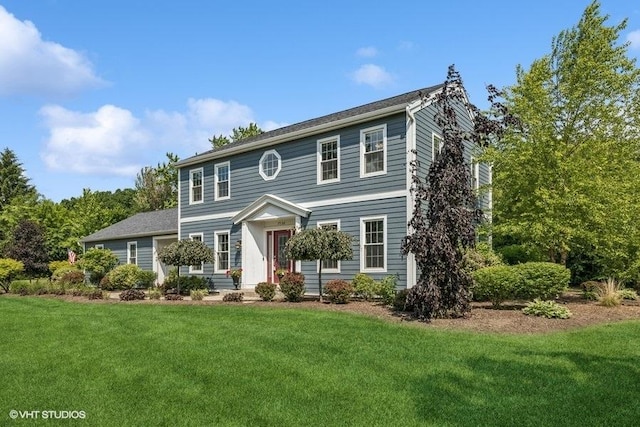 7536 Inverway Dr, Lakewood, IL 60014 - colonial inspired home with a front yard