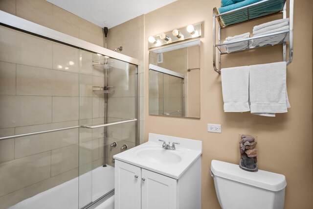 400 E Randolph St Unit 1825, Chicago, IL 60601 - bathroom with enclosed tub / shower combo and vanity