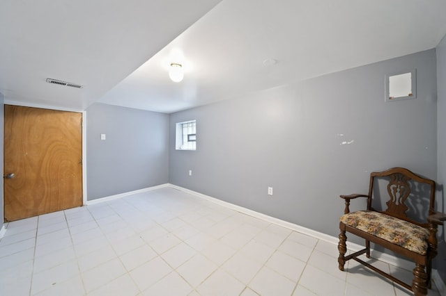 4646 W Montana St, Chicago, IL 60639 - unfurnished room featuring baseboards