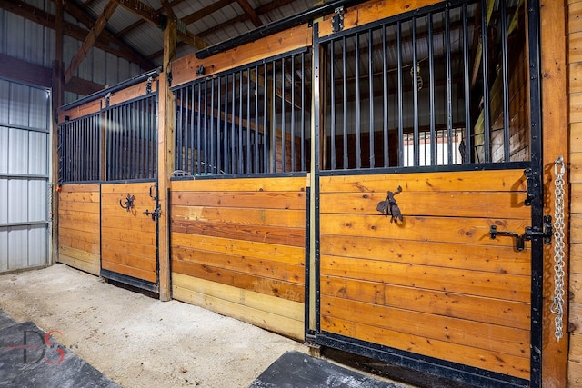 2622 E 28th Rd, Marseilles, IL 61341 - view of horse barn