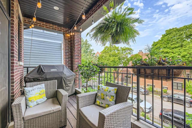 2700 N Wayne Ave Unit 2N, Chicago, IL 60614 - balcony featuring a grill
