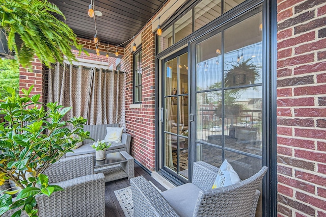 2700 N Wayne Ave Unit 2N, Chicago, IL 60614 - view of covered porch