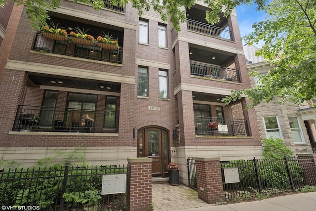 849 W Diversey Pkwy Unit 2W, Chicago, IL 60614 - photo 1