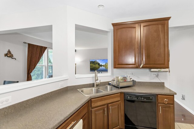 912 Kings Canyon Dr, Streamwood, IL 60107 - photo 9