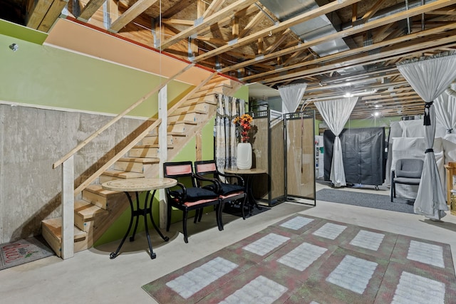 6941 S E End Ave, Chicago, IL 60649 - unfinished below grade area with stairway