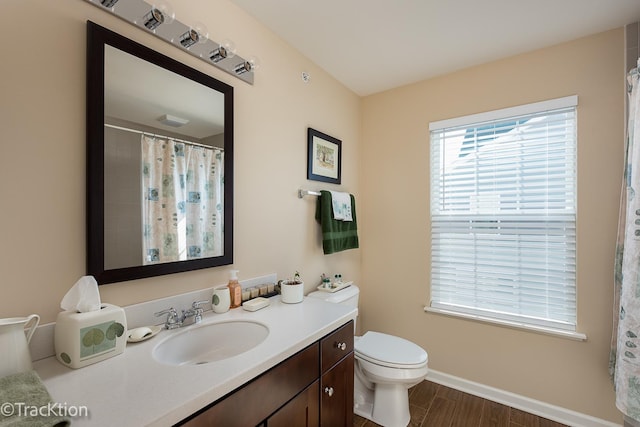 1878 Roseland Ln, Hoffman Estates, IL 60192 - full bathroom featuring vanity, wood finished floors, and curtained shower