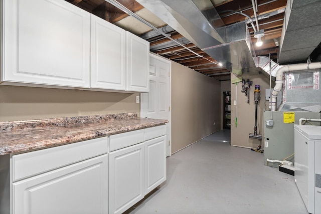 592 E 13th St, Lockport, IL 60441 - below grade area with washer / dryer