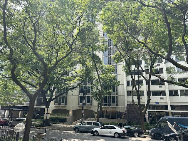1340 N Dearborn St Unit 2C, Chicago, IL 60610 - photo 1