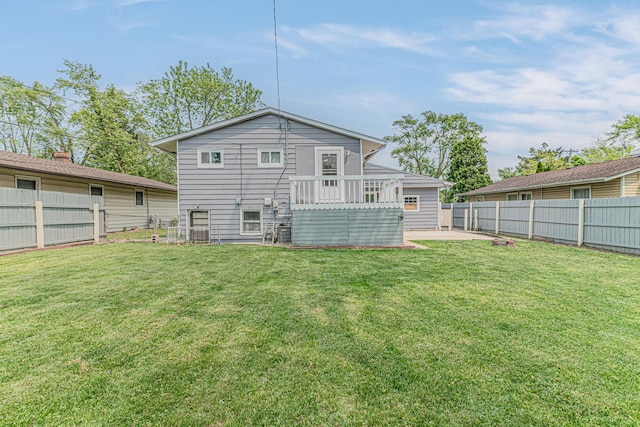 1006 Tacoma St, Carpentersville, IL 60110 - back of house featuring a patio area