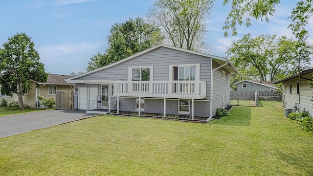 1006 Tacoma St, Carpentersville, IL 60110 - view of split level home