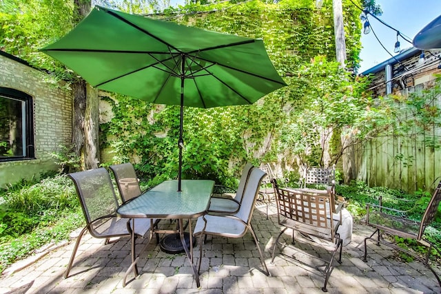 606 W Aldine Ave Unit 3E, Chicago, IL 60657 - view of patio / terrace featuring outdoor dining area