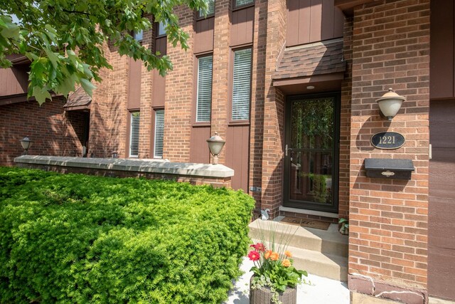 1221 Beau Dr, Park Ridge, IL 60068 - photo 2