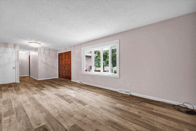 1204 N Linden St, Normal, IL 61761 - photo 12