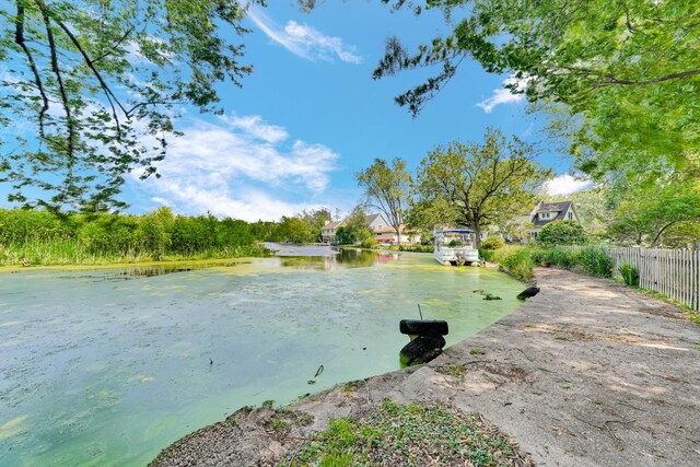 1006 Monroe St, Wauconda, IL 60084 - water view