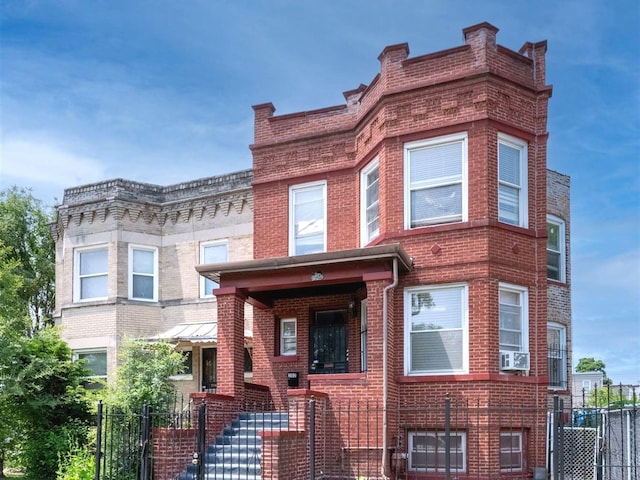 202 N Leclaire Ave, Chicago, IL 60644 - photo 2
